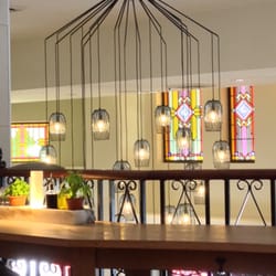 Vapiano - Chandelier and deco