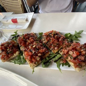 Comptoir 400 - Pizza Near Me - Montreal, Quebec Comptoir 400 - Pizza Near Me - Montreal, Quebec