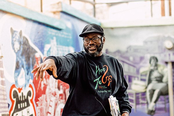 Hood Huggers International by null