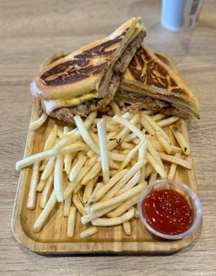 Cubanidad 1885 by null