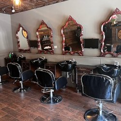 G2 A Mens Salon