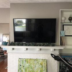 Handyman Electric - Living room area