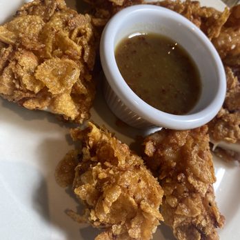 Le Petit Café - Cornflake crusted chicken side - Coffee & Tea Near Me - Brooklyn, New York