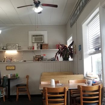 Kristin's Kafe - Dining room - American Near Me - Mishawaka, Indiana Kristin's Kafe - Dining room - American Near Me - Mishawaka, Indiana