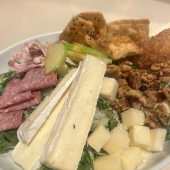 California Pizza Kitchen - Pizza Near Me - Kapolei, Hawaii