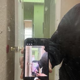 Got my phone fixed 8 days ago the fix leaves their customers out of money and a even more broken phone 300$ down the drain SCUMBAGS Got my phone fixed 8 days ago the fix leaves their customers out of money and a even more broken phone 300$ down the drain SCUMBAGS