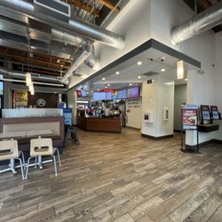 Wendy's - Super spacious