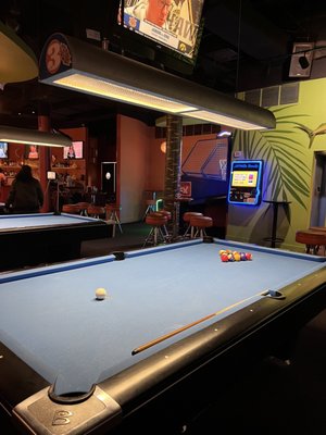 Continental Pool Lounge by null