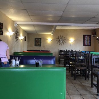 El Habanero - Sitting area. - Mexican Near Me - Magna, Utah El Habanero - Sitting area. - Mexican Near Me - Magna, Utah