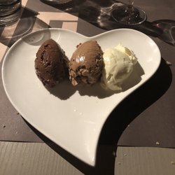 Restaurant La Gentilhommière - Trilogy of Valrhona Foam