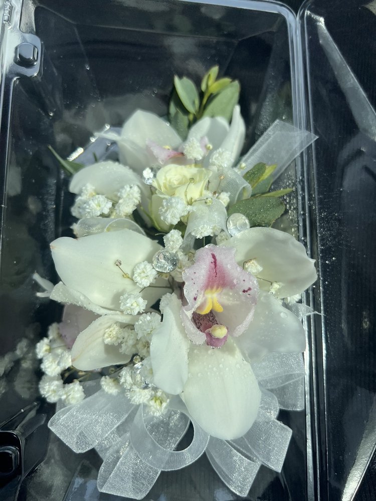 GLORIA’S FLOWER SHOP Updated July 2024 12 Photos & 12 Reviews