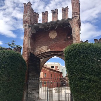 Castello di Thiene - Interior courtyard - Landmarks & Historical Buildings Near Me - Thiene, Virgin Islands