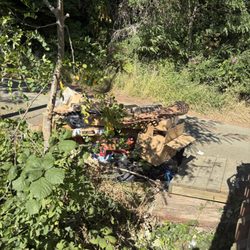 Coos Bay Sanitary Service - Junk to pick up
