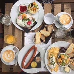 Café Jen - Breakfast special & cappuccino