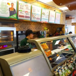 Subway - Ordering counter.