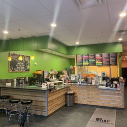 Pulp Juice And Smoothie Bar - Inside