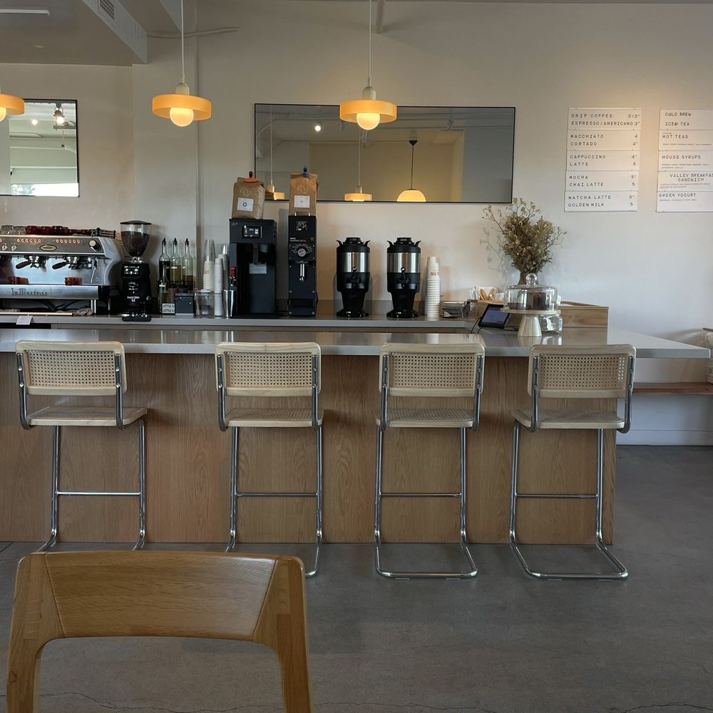 Little King Coffee - Very clean, great music - Coffee & Tea Near Me - Buellton, California