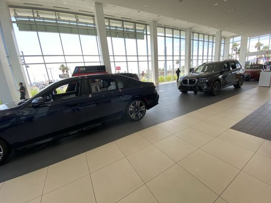 BMW OF LAS VEGAS - Updated December 2025 - 384 Photos & 914 Reviews ...