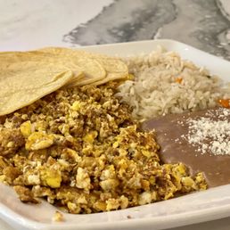 Huevos Con Chorizo