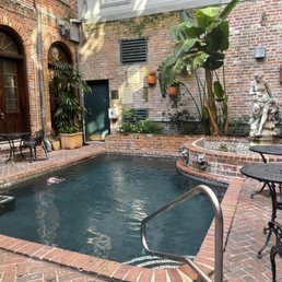 Lovely courtyard w/ pool; very refreshing! Lovely courtyard w/ pool; very refreshing!