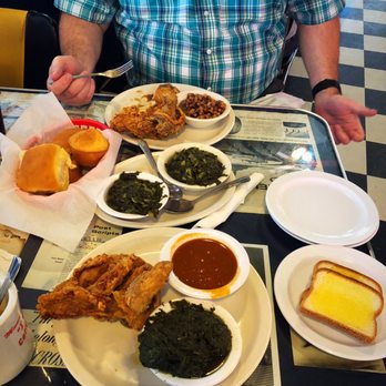 Mama's Daughters' Diner - Diners Near Me - Plano, Texas