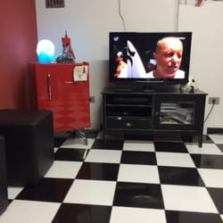 Salão Boza - Tem TV e tem refrigerante, cerveja e água se quiser