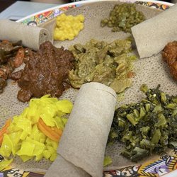 Merkato Grocery and Cafe - Veggie and Meat Combo