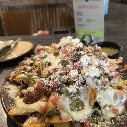 Tio Taco + Tequila Bar - Loaded nachos
