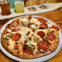Short's Brewing Company - Pizza