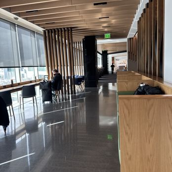 Alaska Lounge - Terminal 1 - Inside - Airport Lounges Near Me - San Francisco, California Alaska Lounge - Terminal 1 - Inside - Airport Lounges Near Me - San Francisco, California