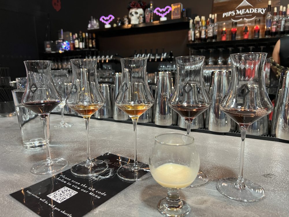 PIPS MEADERY Updated March 2024 13 Photos & 11 Reviews 1350 Tri