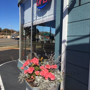 Ashland Garage - Darling Autumn decorations - Tires Near Me - Ashland, Virginia Ashland Garage - Darling Autumn decorations - Tires Near Me - Ashland, Virginia