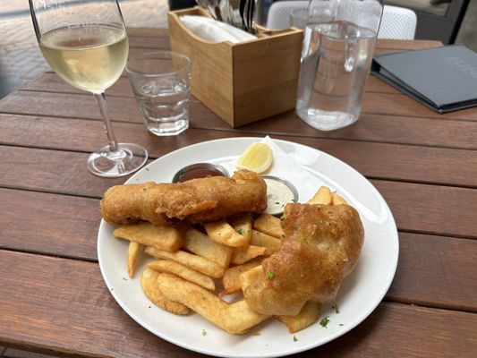 BIN44 Restaurant & Bar by null