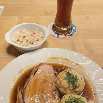 Gravenreuther - Krustenbraten mit Knödel und Krautsalat!! The best! - Bavarian Near Me - Regensburg, BY