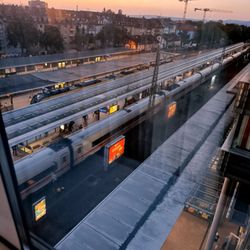Freiburg Breisgau Hauptbahnhof - Freiburg/Breisgau bei Nacht