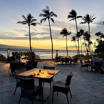 Japengo - The setting is beautiful - Asian Fusion Near Me - Lahaina, Hawaii Japengo - The setting is beautiful - Asian Fusion Near Me - Lahaina, Hawaii