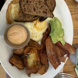 BREKKY with modified eggs (fried instead of scrambled) and avocado BREKKY with modified eggs (fried instead of scrambled) and avocado