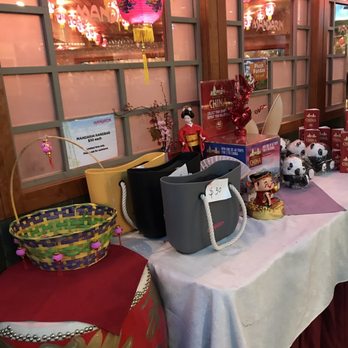 Mandarin Restaurant - Display - Buffets Near Me - Scarborough, Ontario Mandarin Restaurant - Display - Buffets Near Me - Scarborough, Ontario