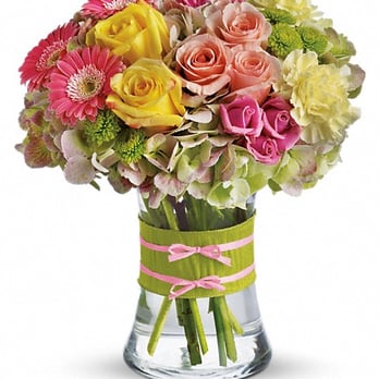 Designs By Lorraine - Fashionista Blooms - Florists Near Me - Millis, Massachusetts Designs By Lorraine - Fashionista Blooms - Florists Near Me - Millis, Massachusetts