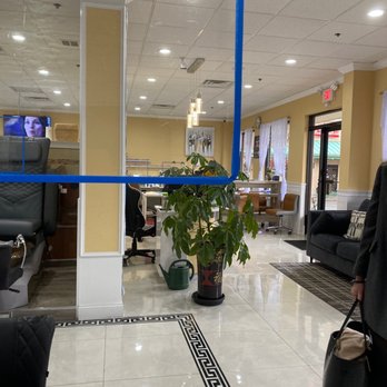 Royal Nails Plus Spa - Pedicure area - Nail Salons Near Me - Monroe, Connecticut