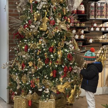 Hicks Nurseries - Nurseries & Gardening Near Me - Westbury, New York