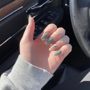 Diamond Nails - Nail Salons Near Me - Duluth, Minnesota