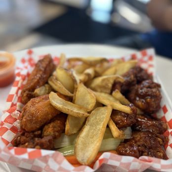 Wing It - Chicken Wings Near Me - Las Vegas, Nevada Wing It - Chicken Wings Near Me - Las Vegas, Nevada