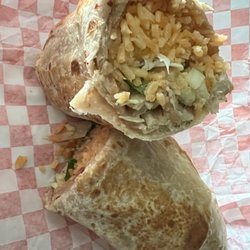 Loncheria Jalisco - Loncheria Jalisco - chicken burrito