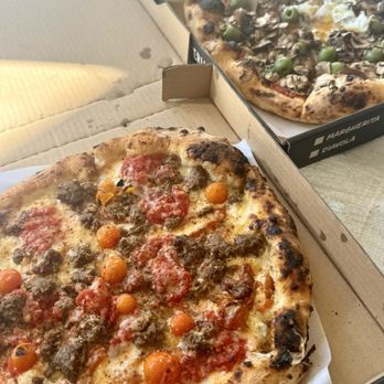 Sei Pizza Bar - Lamb mala - Pizza Near Me - Los Angeles, California Sei Pizza Bar - Lamb mala - Pizza Near Me - Los Angeles, California