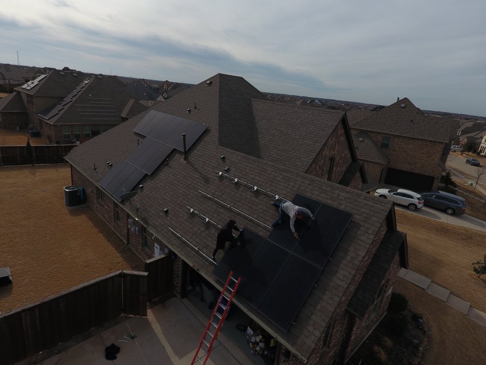 Slide of Swift Roofing & Designs