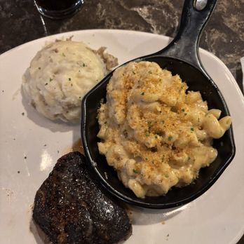Outback Steakhouse - Center cut sirloin, mashed potatoes and Mac n cheese - Steakhouses Near Me - Charlotte, North Carolina