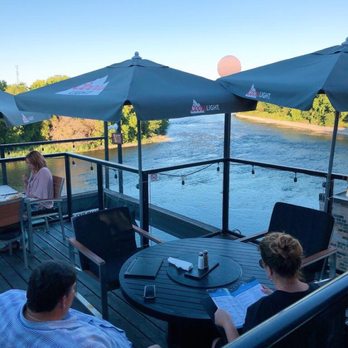 Stillwaters Plate and Pour - Rooftop patio. - American Near Me - Paris, Ontario