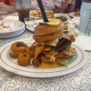 Sunliner Diner - The Jukebox Onion Rings - Diners Near Me - Pigeon Forge, Tennessee Sunliner Diner - The Jukebox Onion Rings - Diners Near Me - Pigeon Forge, Tennessee