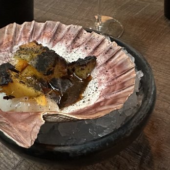 Meteora - STONINGTON SCALLOP
hearth-roasted pineapple, longaniza oil, habanero ash - New American Near Me - Los Angeles, California Meteora - STONINGTON SCALLOP
hearth-roasted pineapple, longaniza oil, habanero ash - New American Near Me - Los Angeles, California